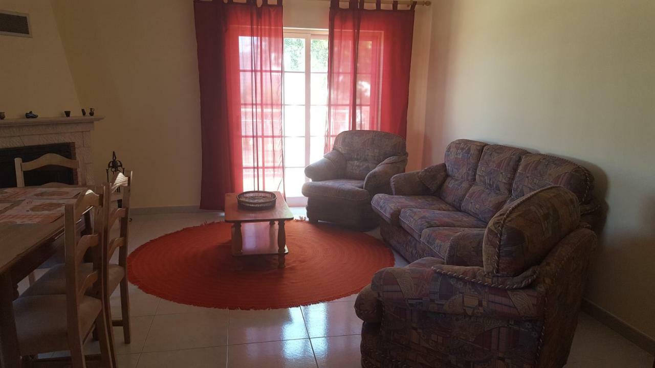 Saraiva'S Guest House Lagos Esterno foto