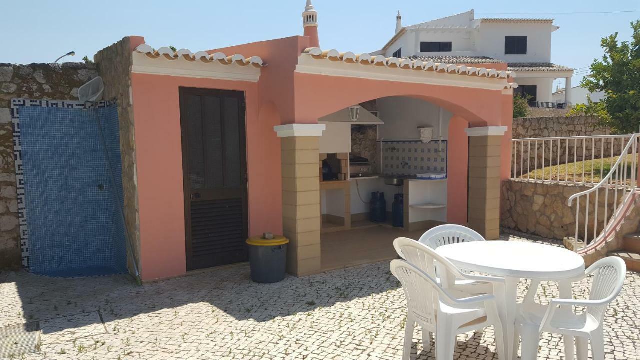 Saraiva'S Guest House Lagos Esterno foto